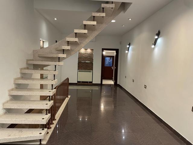 Commercial de 91m²  à Haine-Saint-Pierre