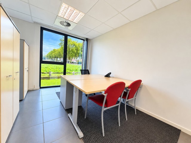 Bureau de 12m²  à Nivelles